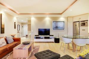 Calico Apartment *